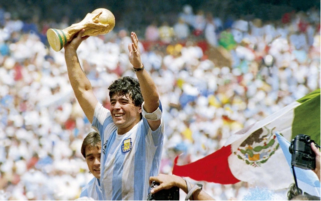 Maradona là vị thần của đội tuyển Argentina